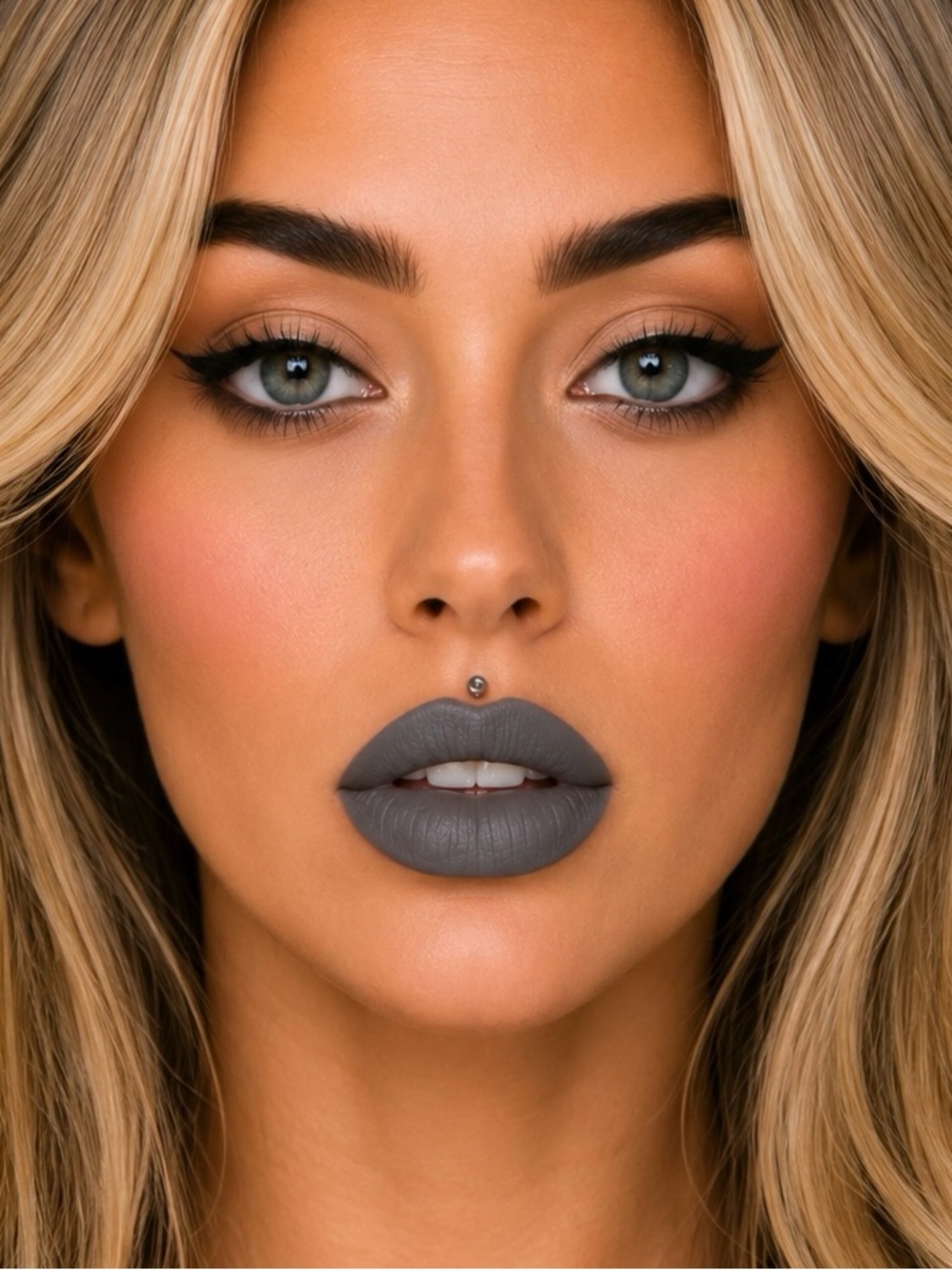Jeffree Star DRILL SERGEANT Velvet Trap Lipstick Grey Matte NIB